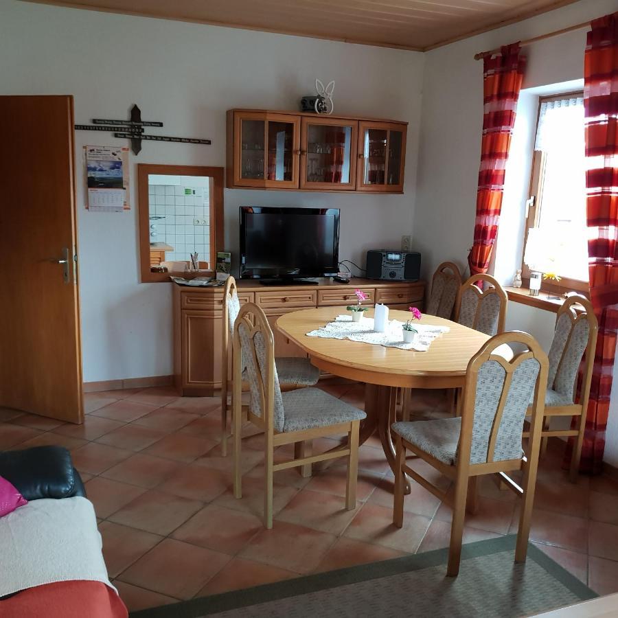 Ferienhaus Rhoenspass Mosbach  ภายนอก รูปภาพ